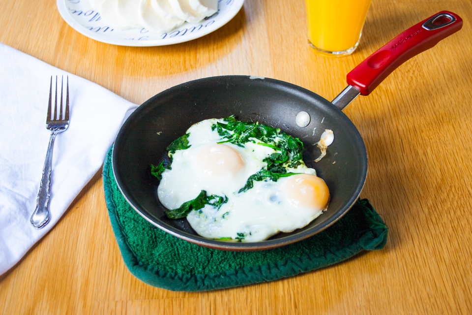 is spinach and boiled eggs good for you